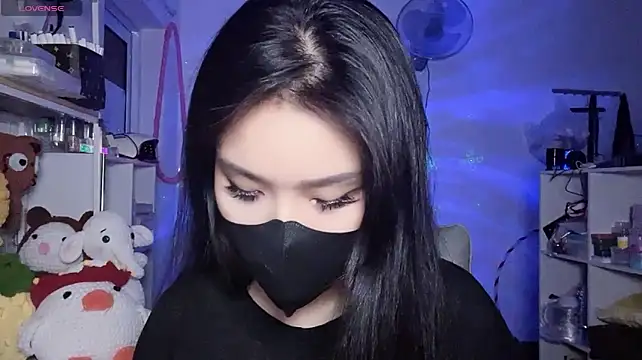 Tieu-May's Webcam Show