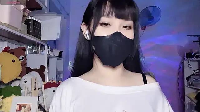 Tieu-May's Live Chat Room