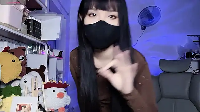 Tieu-May Chat XXX in diretta