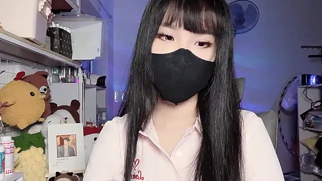 Tieu-May 网络视讯表演