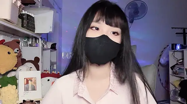 Czat XXX na żywo – Tieu-May