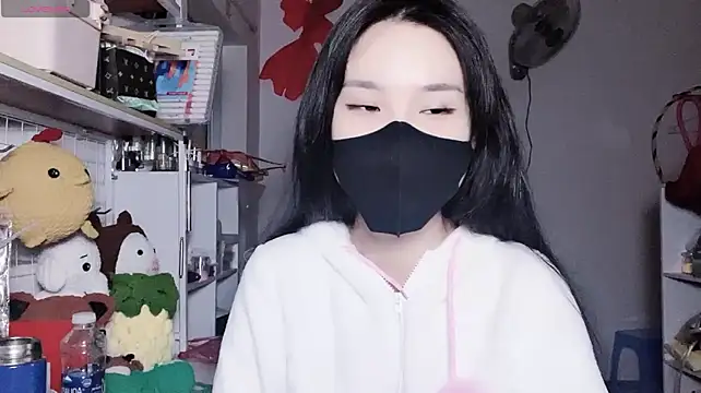 Živý XXX chat Tieu-May