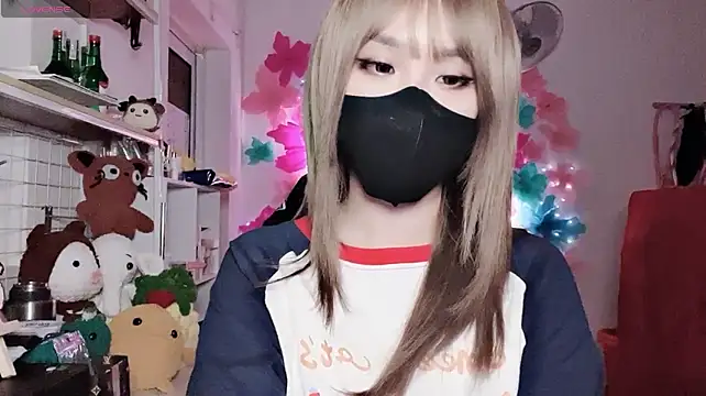 Chat XXX en directo de Tieu-May