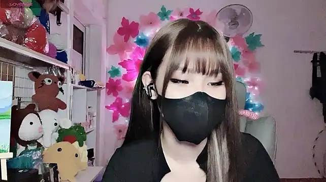 Tieu-May – Live XXX-chat