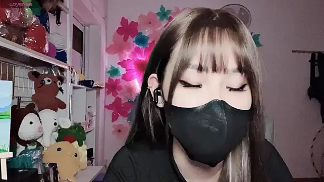 Tieu-May's Live XXX Chat