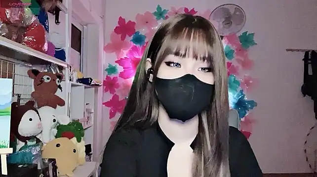 Tieu-May 라이브 XXX 채팅