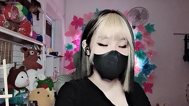 Živý XXX chat Tieu-May