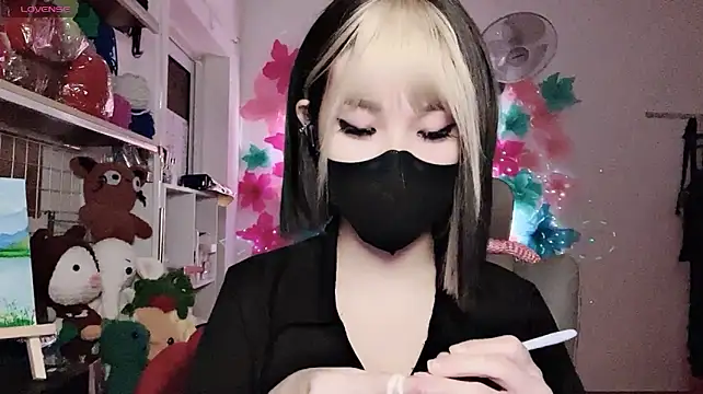 Chatroom XXX en direct de Tieu-May
