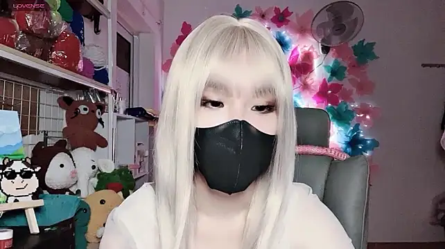 Webkamerová show Tieu-May