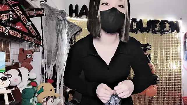 Tieu-May's Live XXX Chat