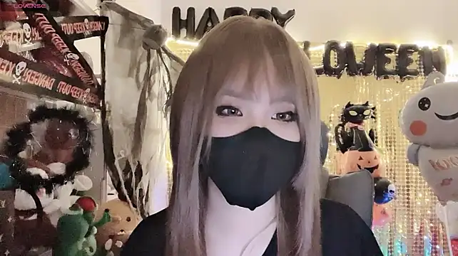 Tieu-May 在線直播表演