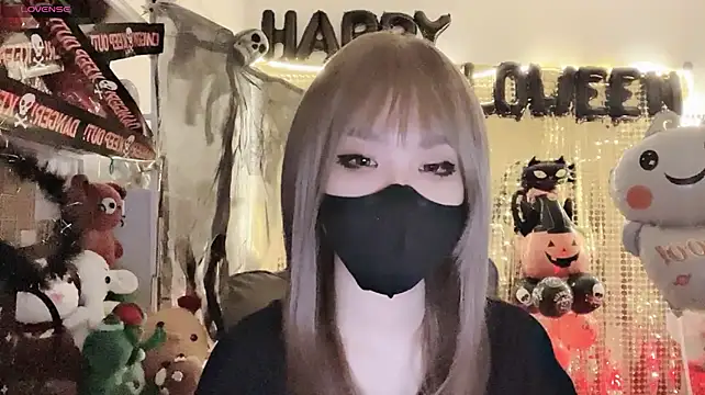 Tieu-May's Webcam Show