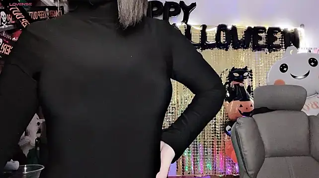 Tieu-May's Live XXX Chat