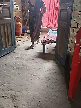Show modela Bhabhi_ji_ na web-kameri