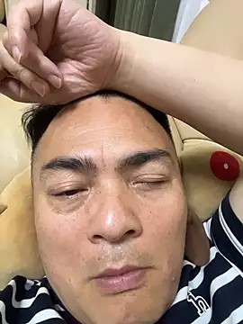 amychen0714 在線直播表演
