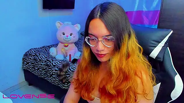 lillykittyyyのウェブカメラショー