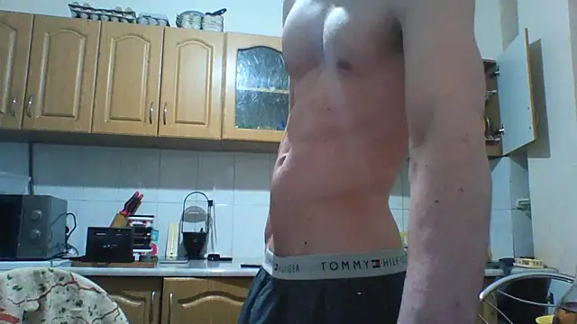 Show modela KaelNox na web-kameri