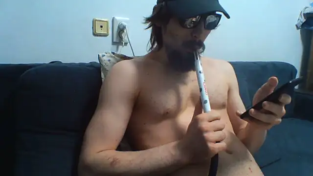 Show modela KaelNox na web-kameri