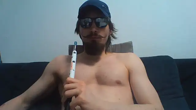 Show modela KaelNox na web-kameri