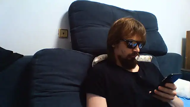 Show modela KaelNox na web-kameri