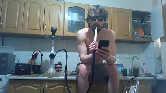 Show modela KaelNox na web-kameri