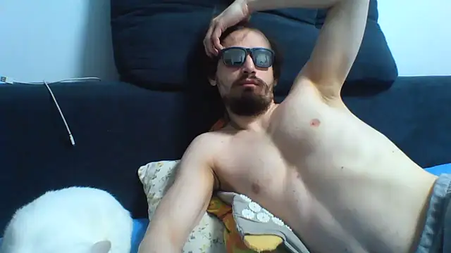 Show modela KaelNox na web-kameri