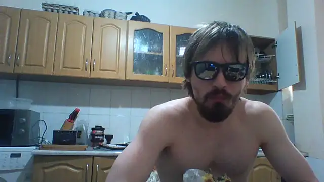 Show modela KaelNox na web-kameri