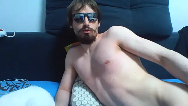 Show modela KaelNox na web-kameri