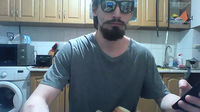 Show modela KaelNox na web-kameri