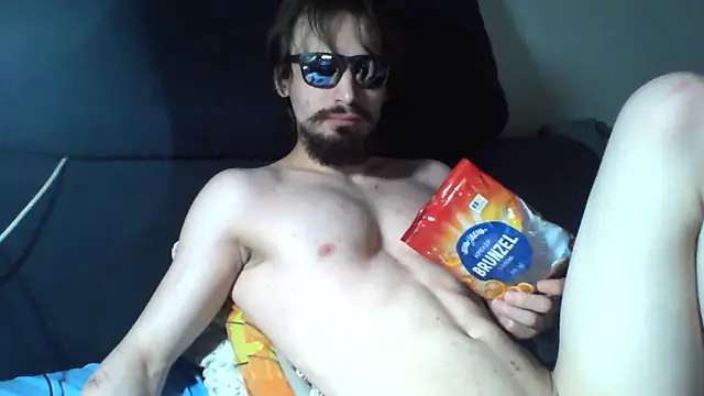 Show modela KaelNox na web-kameri