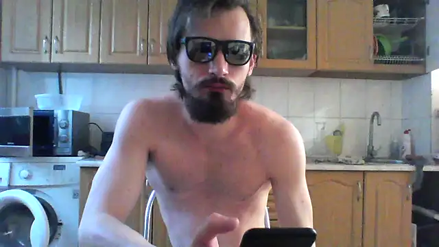 Show modela KaelNox na web-kameri