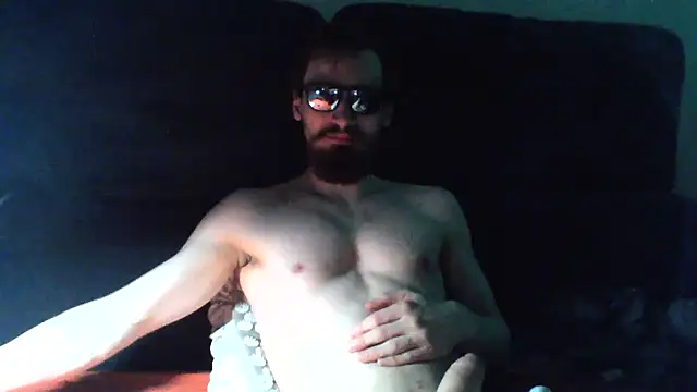 Show modela KaelNox na web-kameri
