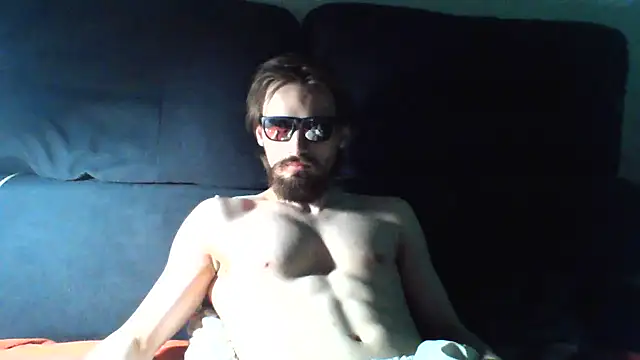 Show modela KaelNox na web-kameri