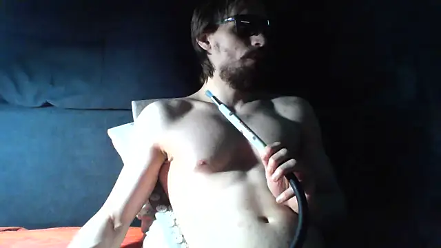 Show modela KaelNox na web-kameri