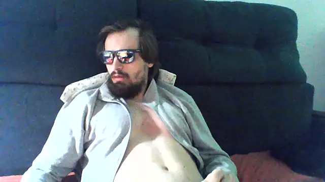 Show modela KaelNox na web-kameri