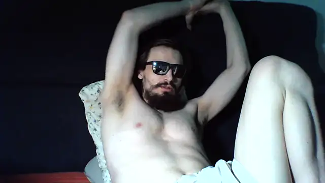 Show modela KaelNox na web-kameri