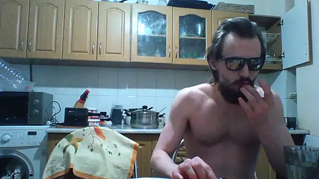 Show modela KaelNox na web-kameri