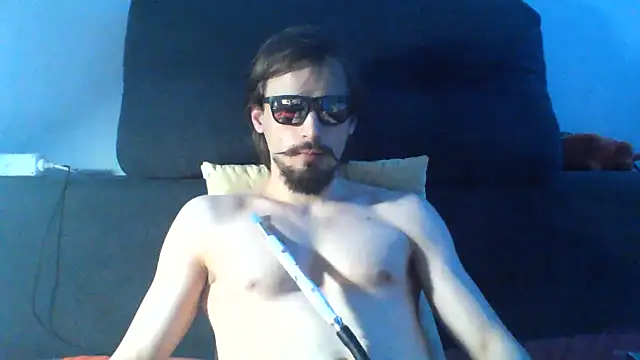 Show modela KaelNox na web-kameri