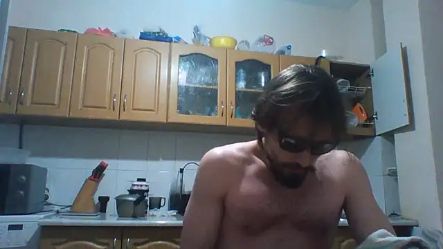 Show modela KaelNox na web-kameri