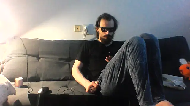 Show modela KaelNox na web-kameri