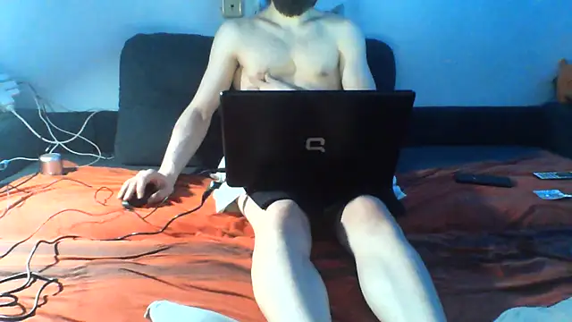 Show modela KaelNox na web-kameri