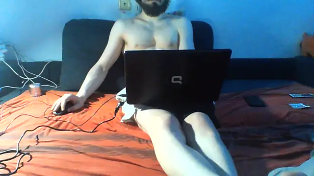Show modela KaelNox na web-kameri