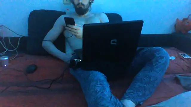 Show modela KaelNox na web-kameri