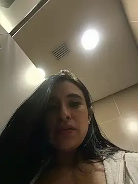 RoseOnYou Webcamshow