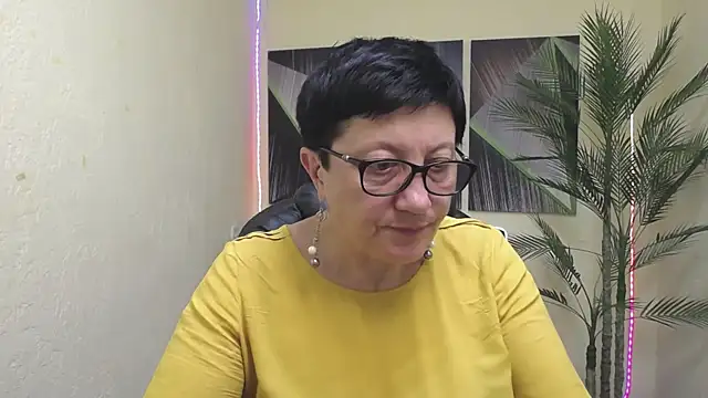 צ'אט XXX בשידור חי של EmilyL0ve