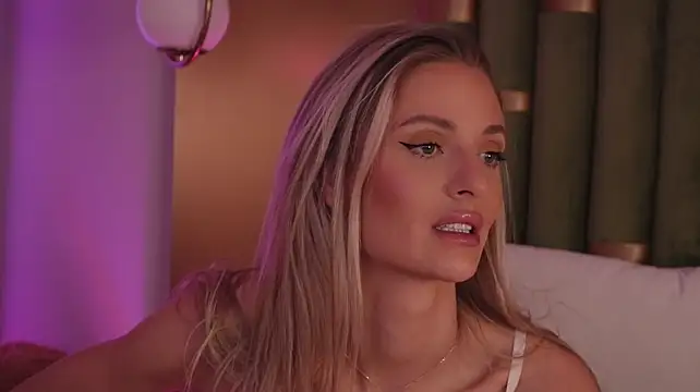XXX chat uživo modela AmeliaAngel