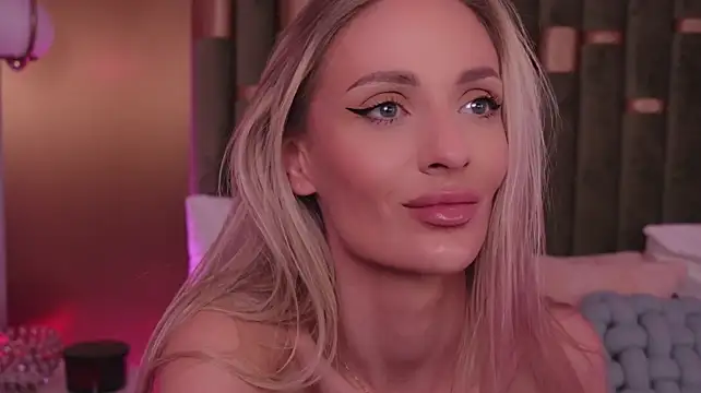 AmeliaAngel Adlı Modelin Canlı XXX Sohbeti
