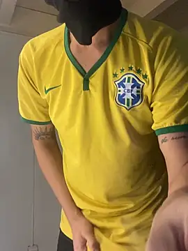 Show de GostosoRS25 na webcam