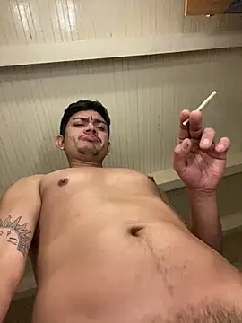 Show de GostosoRS25 na webcam