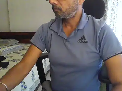 Show de Moh-Moksha na webcam